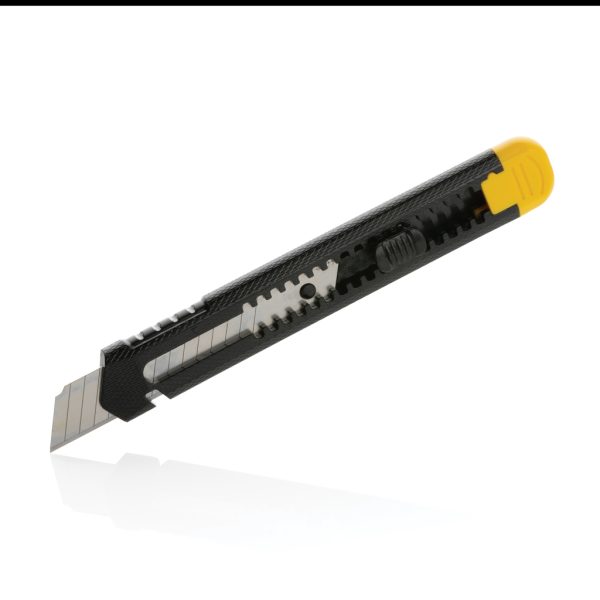 Refillable RCS recycled plastic snap-off knife P215.156