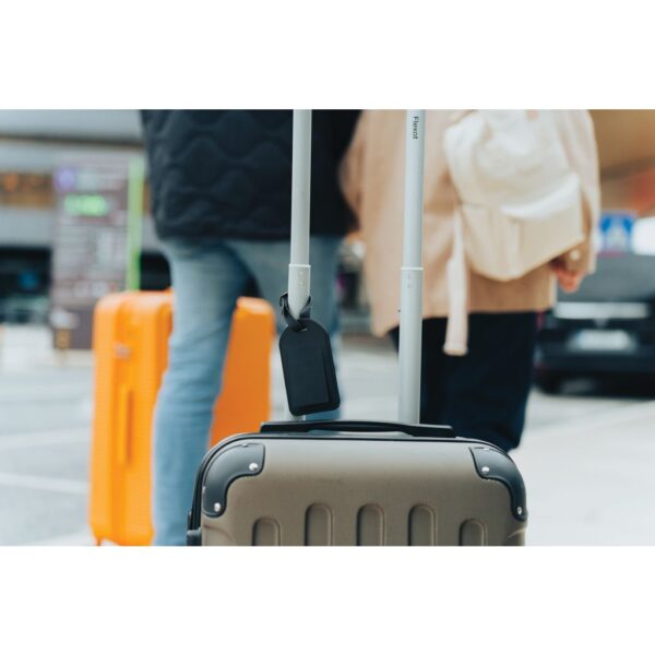 Globetrack RCSrPolyester luggage tag with worldwide locating P301.5501