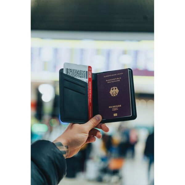 Trackmate RCS rpolyester passport holder worldwide locating P301.5601