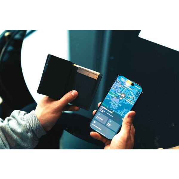 Seekcard RCS rpolyester card wallet with worldwide locating P301.5901