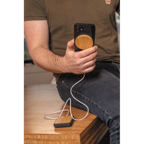 10W bamboo magnetic wireless charger P302.639