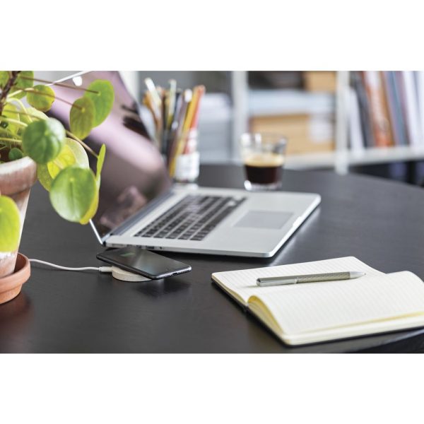 Wheat Straw 5W round wireless charging pad P308.299