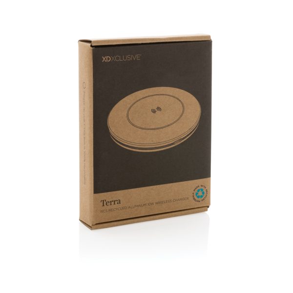 Terra RCS recycled aluminum 10W wireless charger P308.672