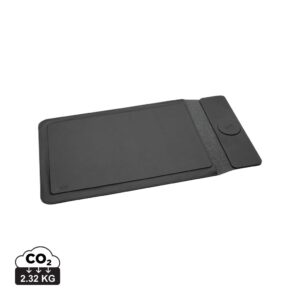 Swiss Peak 15W magnetic charging laptop sleeve 14-15