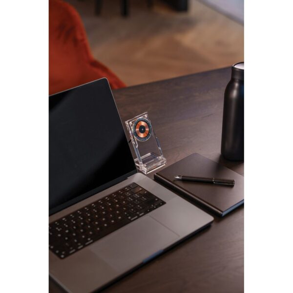 Magcharge 15W magnetic wireless charging stand P309.0800