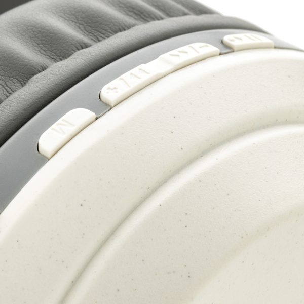 RCS standard recycled plastic headphone P329.663