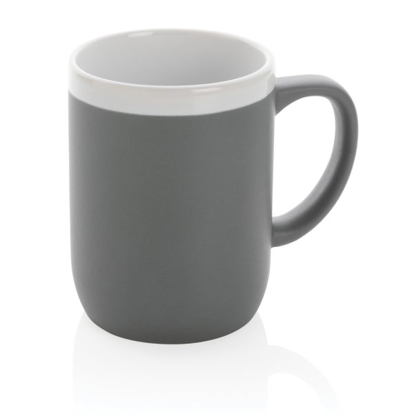 Ceramic mug with white rim P434.092