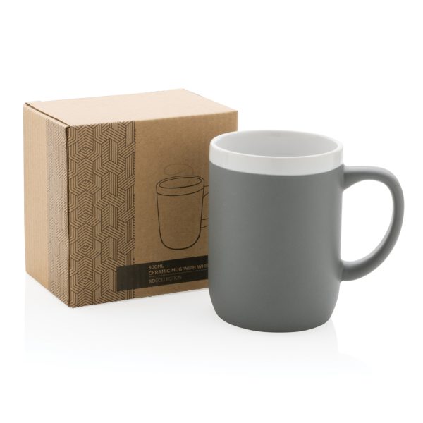 Ceramic mug with white rim P434.092