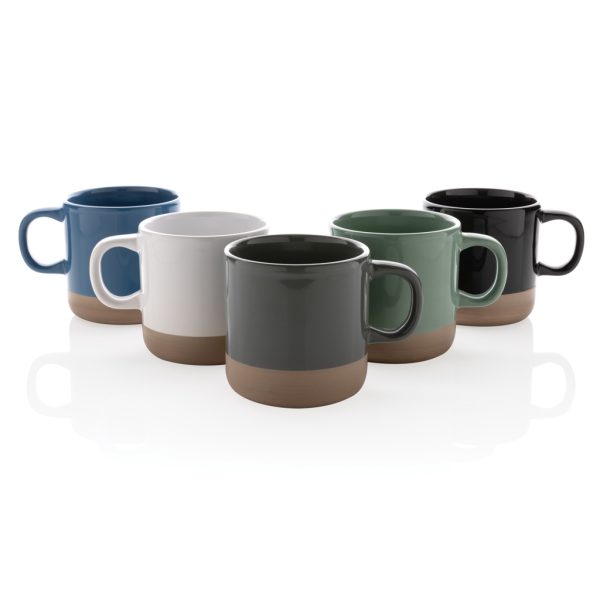 Glazed ceramic mug P434.111