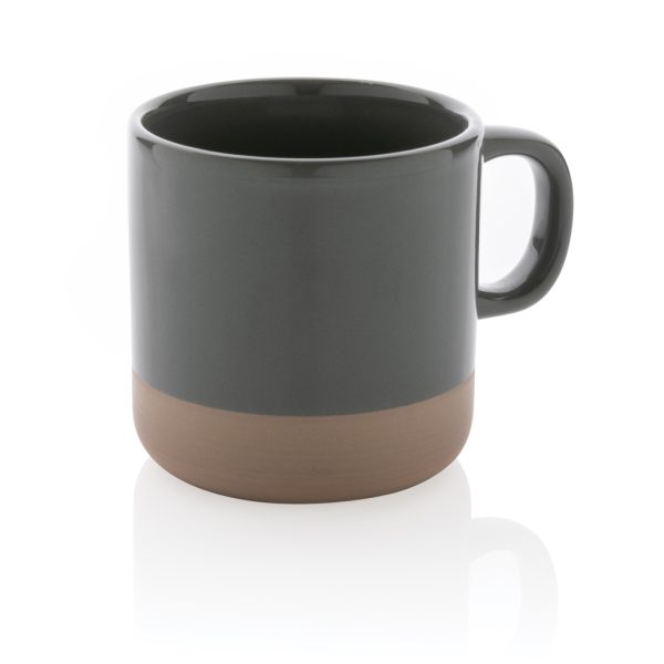 Glazed ceramic mug P434.112