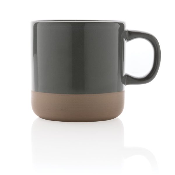 Glazed ceramic mug P434.112