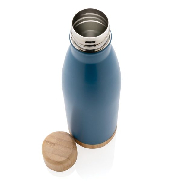 Vacuum stainless steel bottle with bamboo lid and bottom P436.795