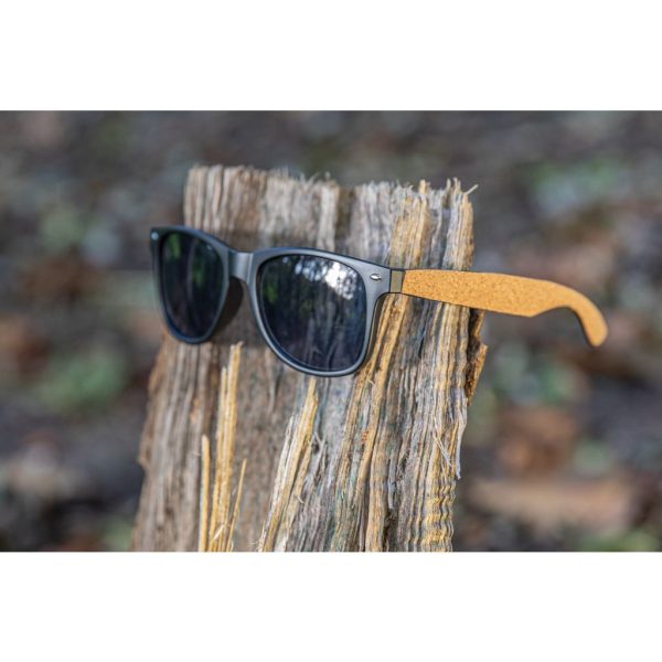 GRS recycled PC plastic sunglasses with FSC® cork P453.881