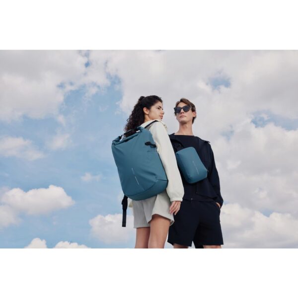 Urban Water Resistant Expandable Sling P706.2715