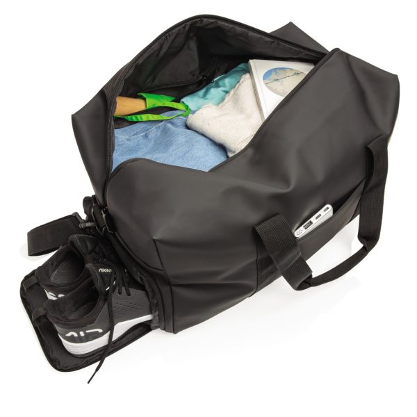 Smooth PU weekend duffle P707.061