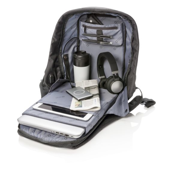 Swiss Peak AWARE™ anti-theft 15.6"laptop backpack P763.091