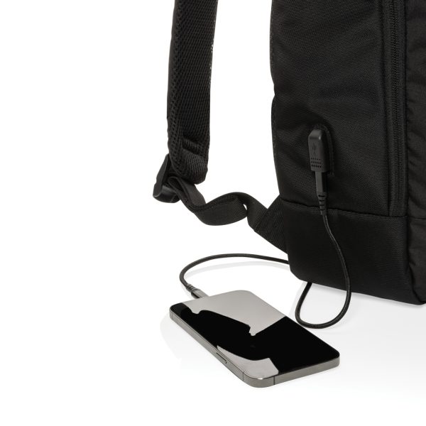 Swiss Peak AWARE™ modern 15.6" laptop backpack P763.101