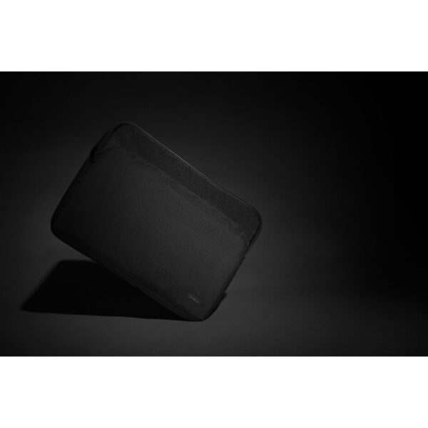 Swiss Peak Aware™ RPET Essential 15.6 inch laptop sleeve P788.1601