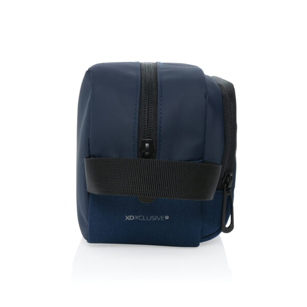 Armond AWARE™ RPET toiletry bag P820.865