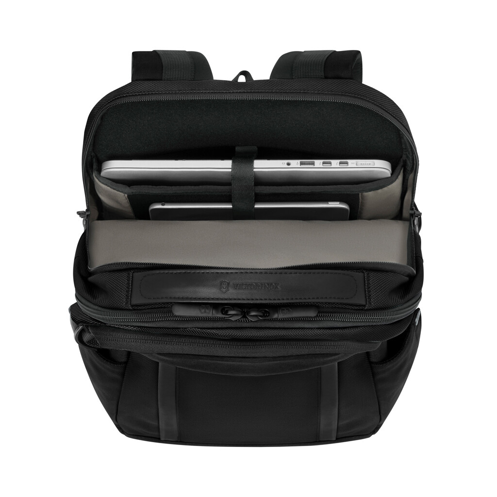 Ruksak VICTORINOX Altmont Professional Deluxe za laptop RB602155