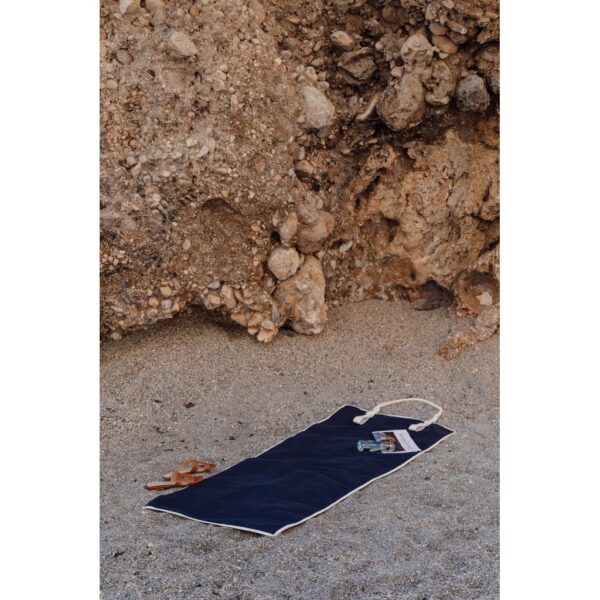 VINGA Volonne AWARE™ recycled canvas beach mat V459105