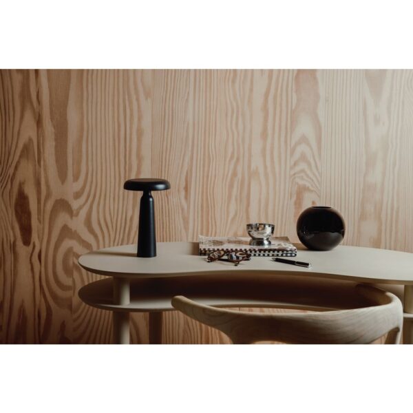 VINGA Avery RCS table lamp V5130401