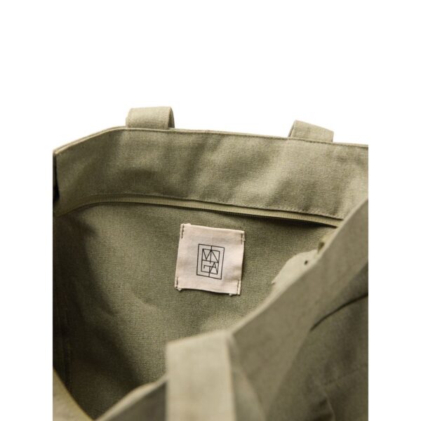 VINGA Hilo AWARE™ recycled canvas zip tote V7620507